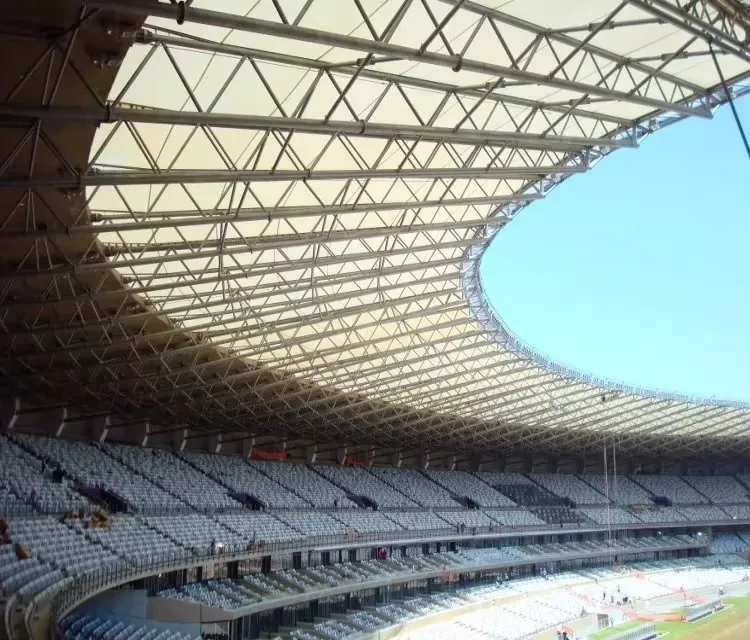 Bardoshli po'lat quvurli truss stadioni
