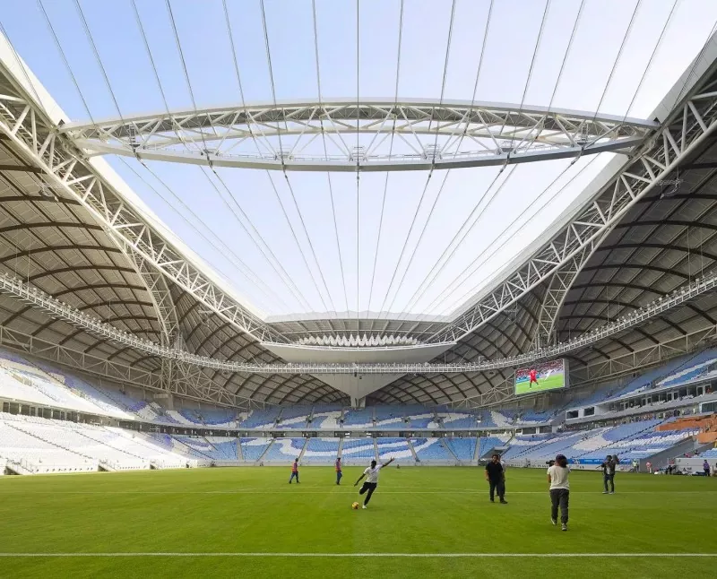 Stadion po'lat konstruktsiyasi qurilishi